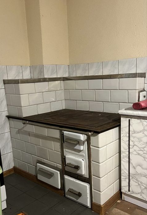 Sprzedam piec kaflowy, demontaż i transport w własnym zakresie