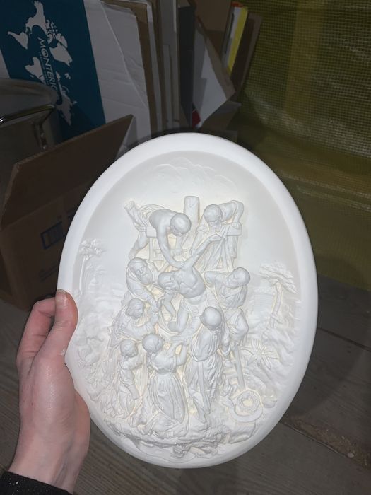 Барельєф Зняття з хреста гипс