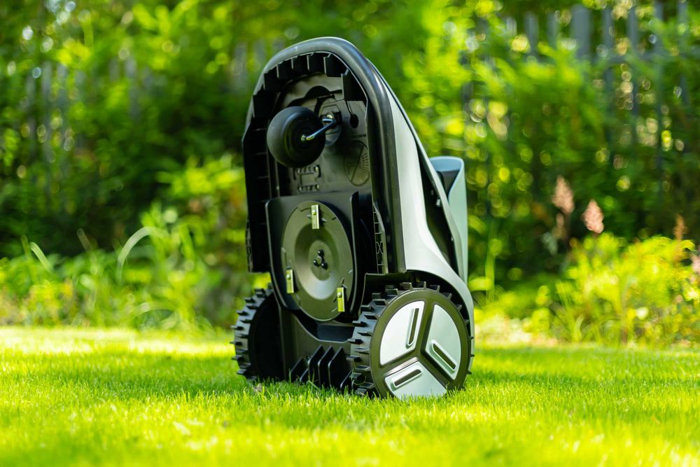Robot koszący TerraMow V600 / V1000 AI Vision - montaż Kaszuby /3city