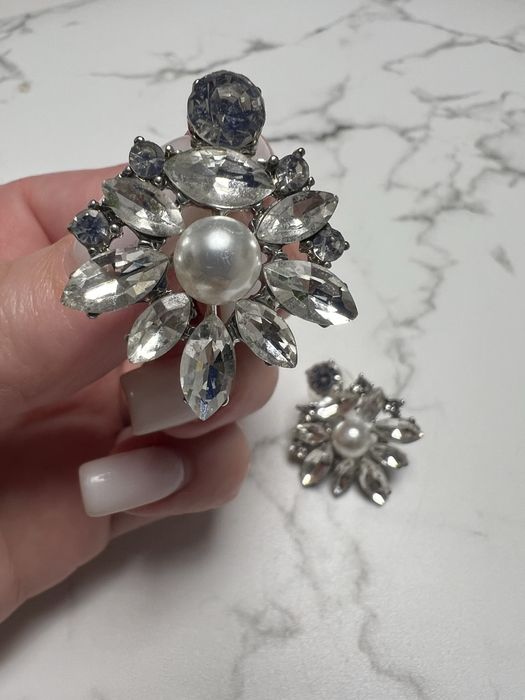 Сережки з перлинами та кристалами