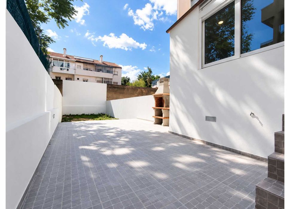 Apartamento T2 à venda na Rua Jardim de São Bernardo, Setúbal
