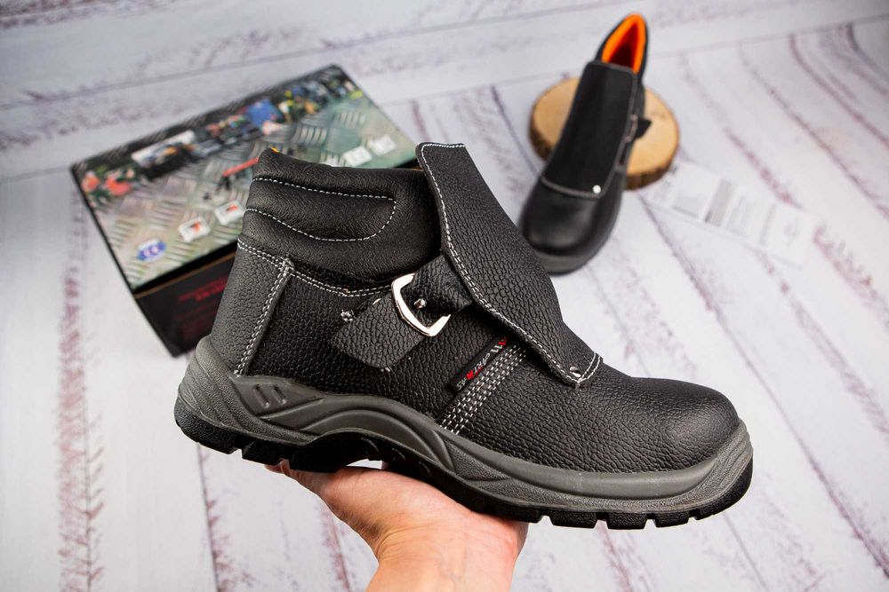 робоче взуття з металевим носком з Польщі