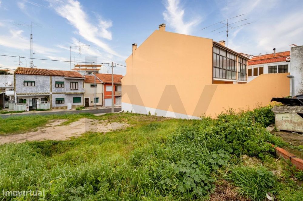 Terreno Urbano de 162m2 em Zona Tranquila de Caldas da Rainha – Excele — Caldas Da Rainha - Santo Onofre E Serra Do Bouro, Leiria