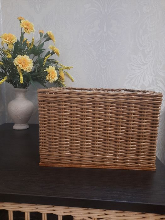 Плетёный короб с перегородками