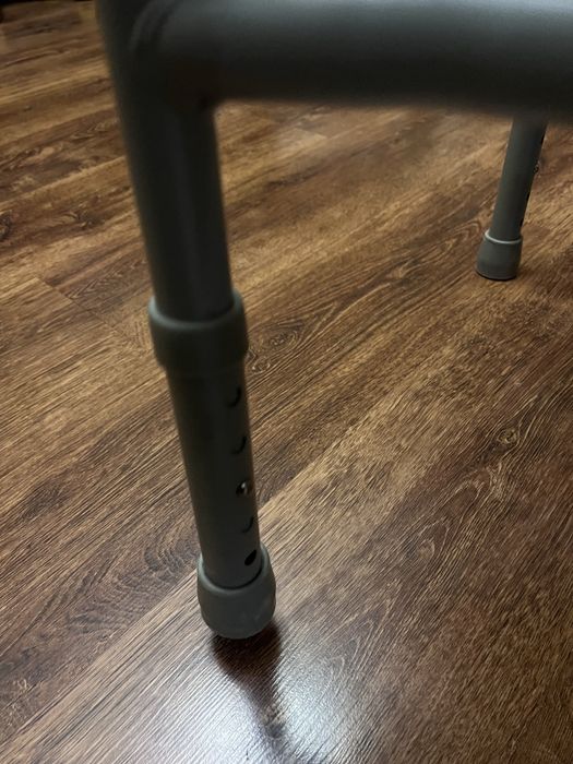 Продам туслетный стул абсолютно новый!