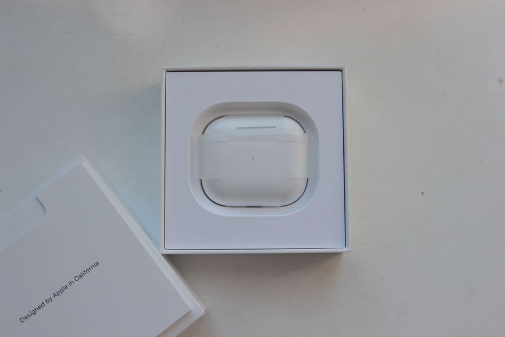 Оригінальні власні навушники Apple AirPods 3 (MME73)