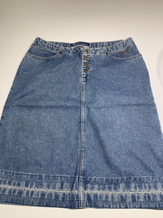 Saia da Marca Coneill