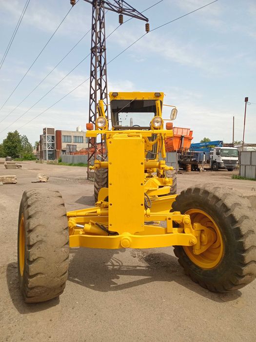 Автогрейдер Komatsu