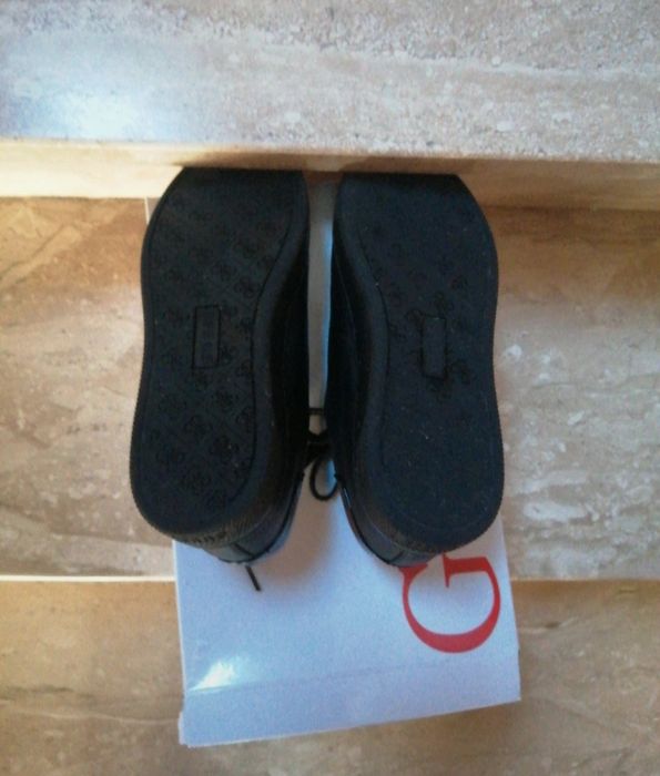 Czarne buty guess 37