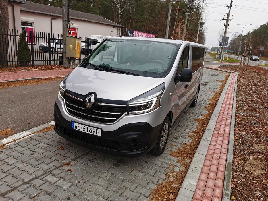 Renault Trafic 8 osób. zamiana W-wa