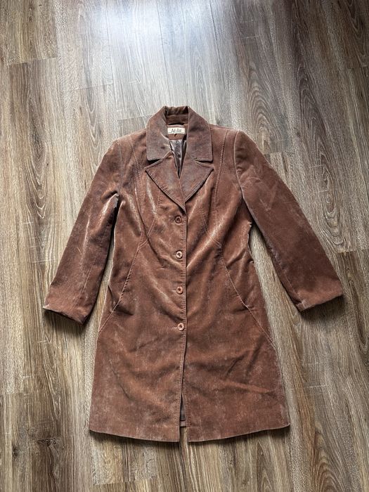 Prążkowany płaszcz vintage Ad-Szar brązowy