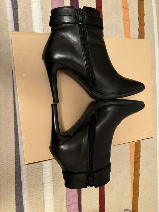 Botas salto alto em pele Foreva nr 37