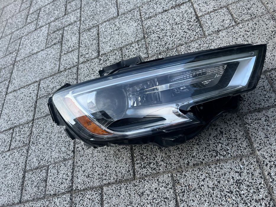 Lampa uszkodzony klosz