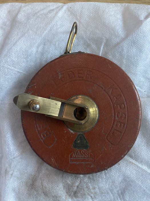 Metalowa tasma miernicza KAPSEL