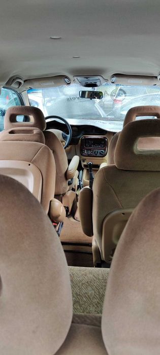 Chrysler Voyager Ano 2000 Ótimo Estado