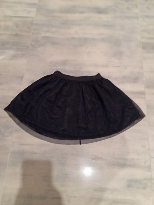 Elegancka spódniczka w rozmiarze 116