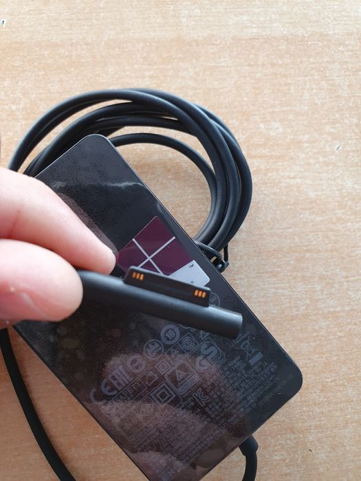 Carregador surface 3/4 pro NOVO 2 ANOS DE GARANTIA
