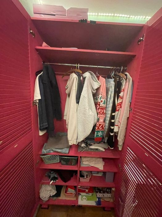 Duża przestronna szafa