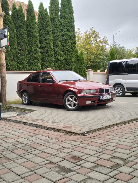 Продам авто бмв е36