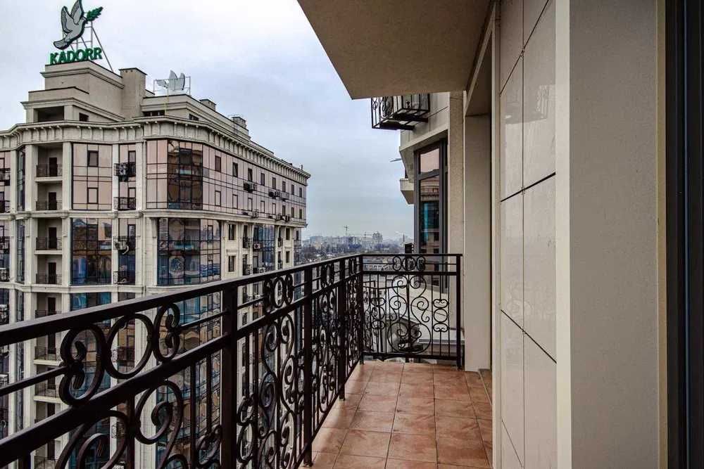 4 комн-106 метров. Вид на море. Итальянский бульвар. Дом сдан. 12/15эт