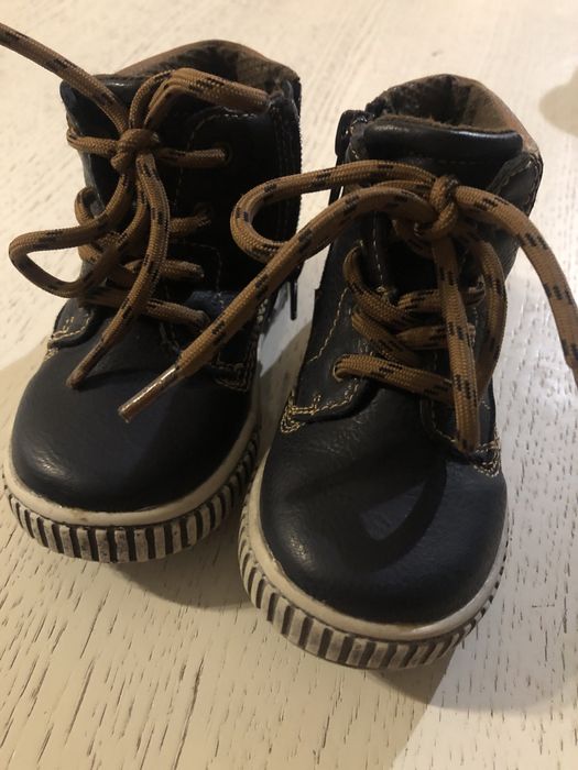 Trzewiczki dzieciece .chłopięce