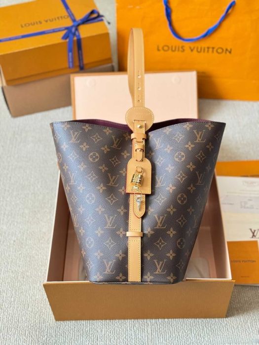 Bolsa grande LV all inbb com forro em pele