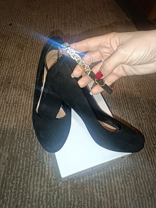 Продам туфлі нові 36 розмір