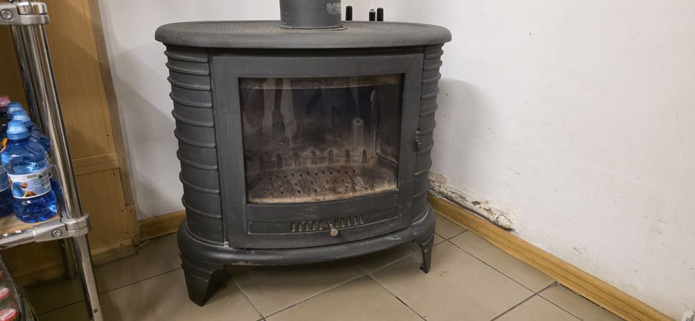 Piec, Kominek żeliwny  wolnostojący Kratki k8