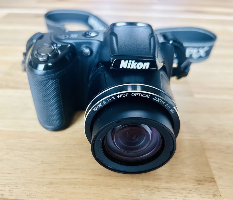 Nikon Coolpix L330 + karta 32GB – jak nowy!