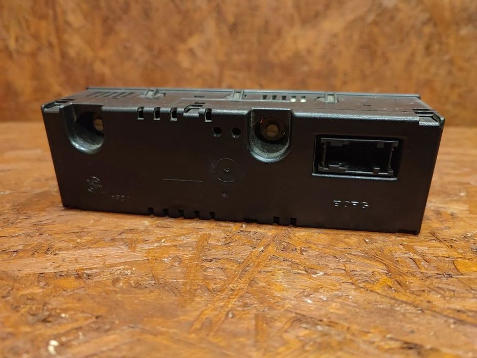 bmw e36 oryginalny wyświetlacz obc / komputer pokładowy 7 guzików s