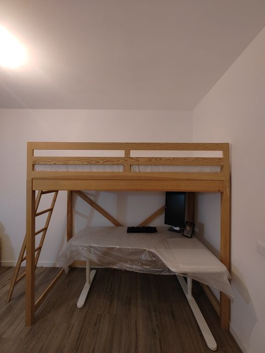 Beliche com espaço para arrumação - Loft Bed with storage space