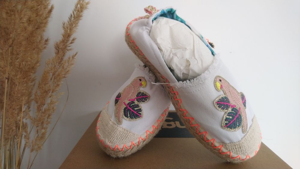 Nowe Białe Espadryle 36 Papugi