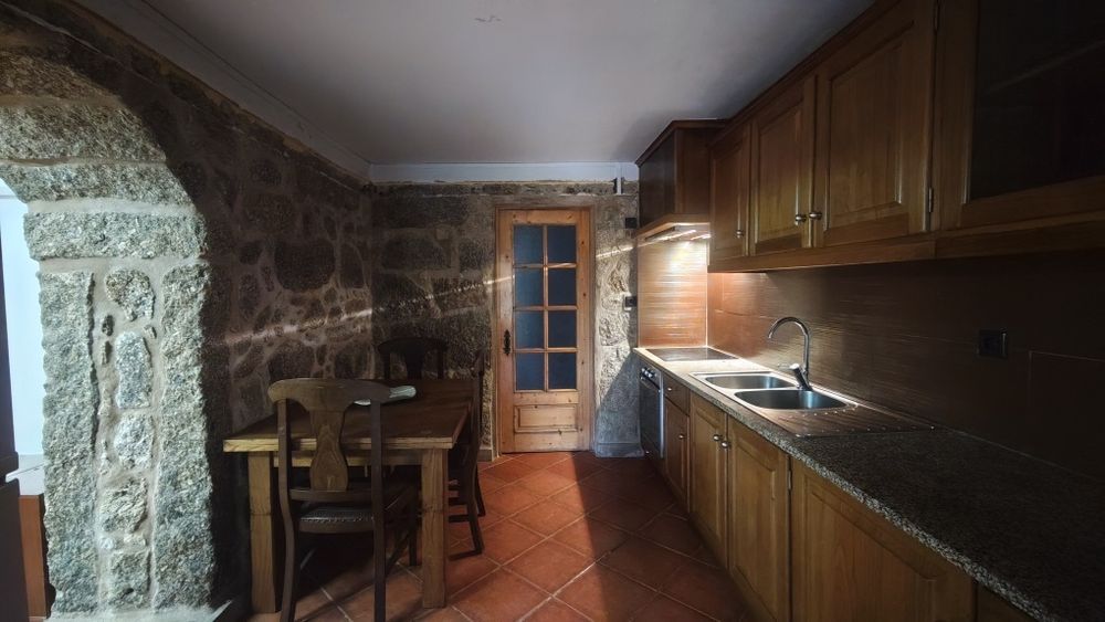 Moradia em Portela de Susã