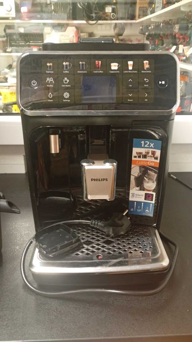 Ekspres ciśnieniowy do kawy Philips 4400-Komis MADEJ Dębica