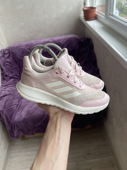 Кросівки оришінал Adidas розмір 34 устілка 21 см