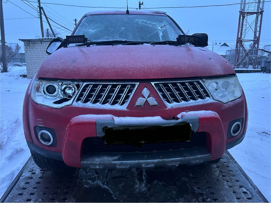 Продам L200 2.5 2011рік