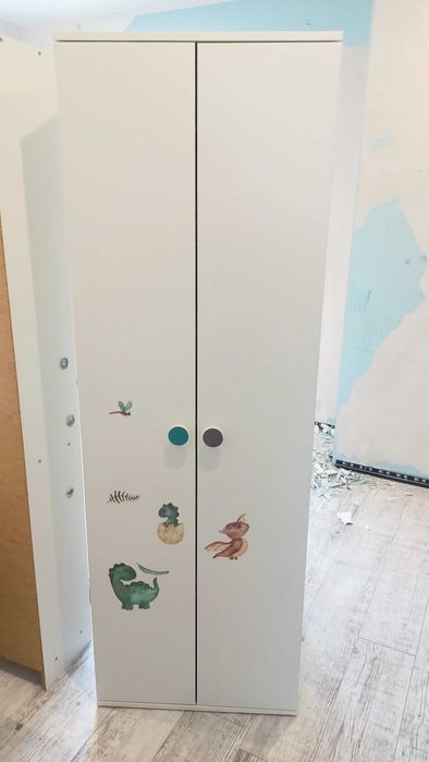 Biała szafa Ikea, regał