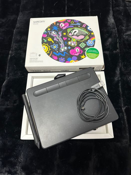 Wacom Intuos S BT графічний планшет з Bluetooth, чудовий стан