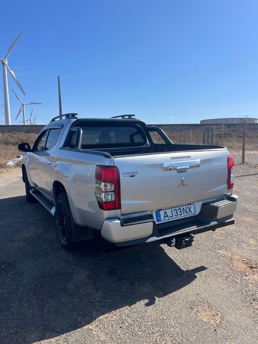 Mitsubishi L200 Strakar 2021 4x4 — 25.000 km