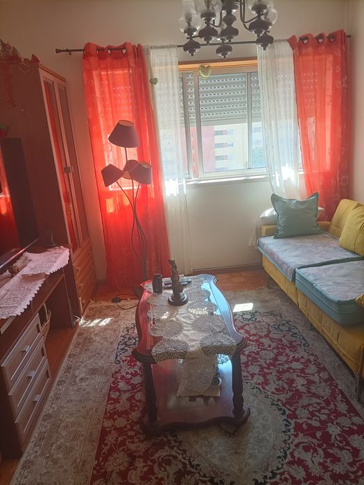 Arrendo T2 Monte da Caparica próximo de Lisboa praias e  Univerdidade