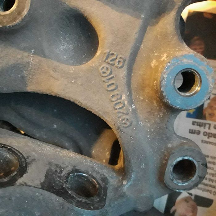 Peças Mercedes CLS  W219 | Suporte de radiador | Manga de eixo