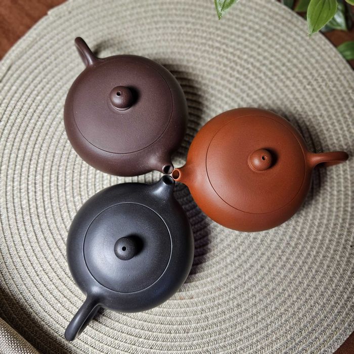 Китайський глиняний чайник • майстерний плоский Сі Ши • ісинська глина