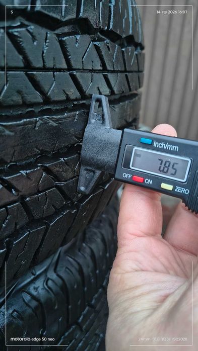 Komplet opon 245/70/16 Dunlop zima