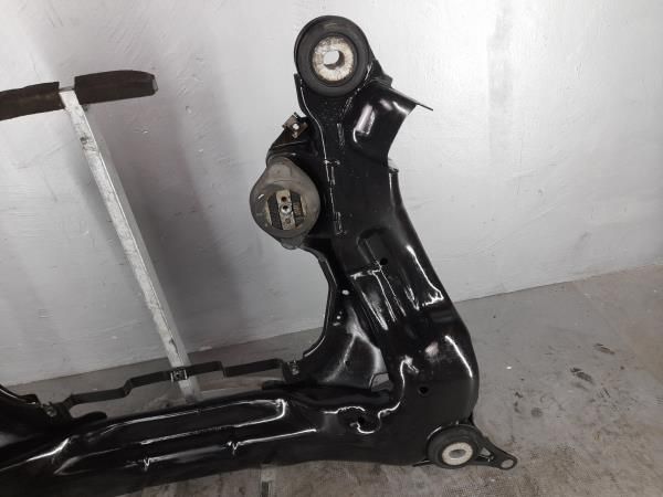 Charriot frente VOLKSWAGEN Passat Variant (3B5)