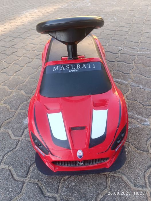 Autko jeździk dla dziecka