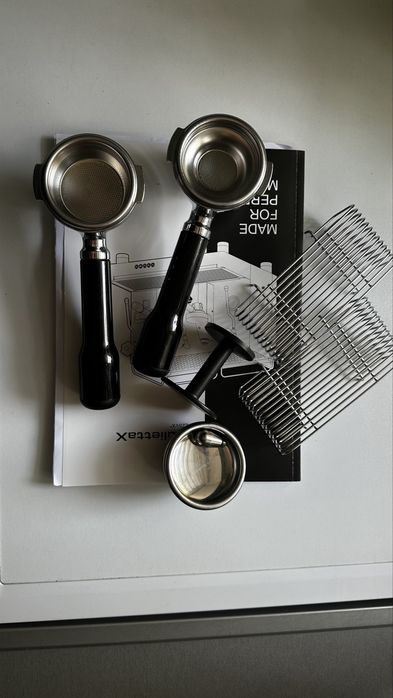 Ekspres kolbowy Lelit GiuliettaX PL2SVX – profesjonalny, 2 GR