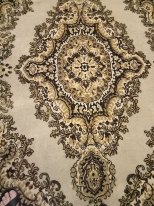 Carpete para sala ou quarto, largura 1m 60cm comprimento 2, 50cm.