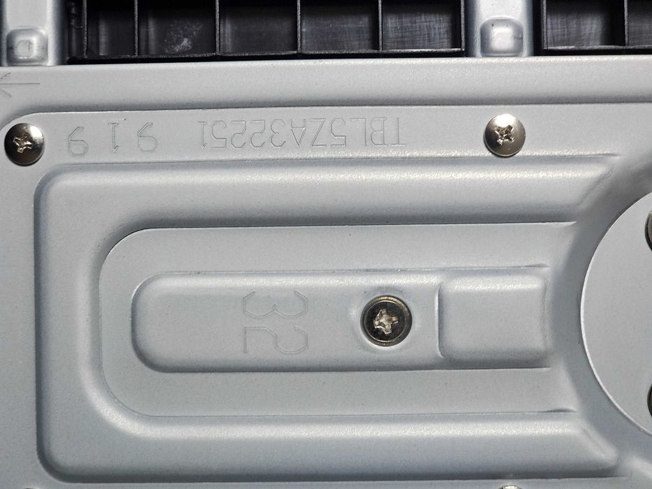 Suporte de TV novo