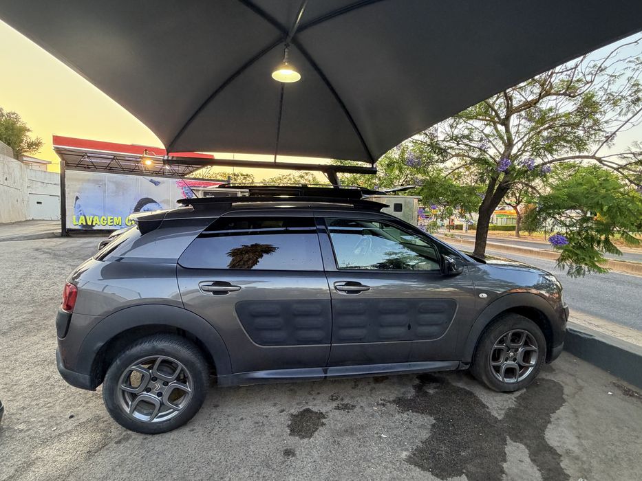 Citroën C4 Cactus 1.2 VTi Shine 2017 82cv