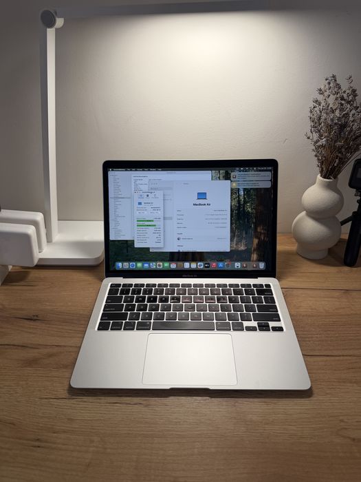MacBook Air 13’ 2020 Intel i5 16GB RAM 256GB SSD